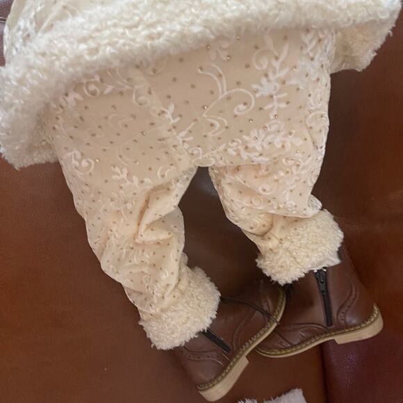 Decorative Santa Claus ivory suit porcelain hands decorative sitting Christmas - Picture 10 of 15